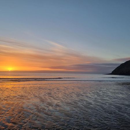 Impeccable Beachfront 2-Bed Cottage In St Bees Buitenkant foto